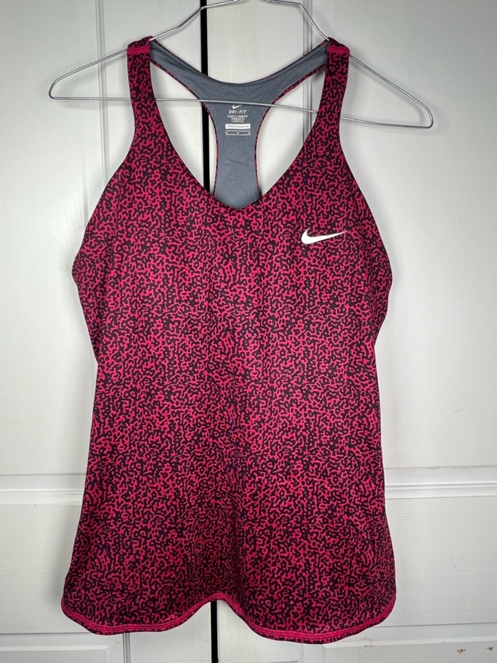 Nike Dri-FIT Women's Burnout Training Tank Top Fuchsia/Black Print Sz Medium